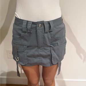 Stylish Gray Mini Skirt with Pockets